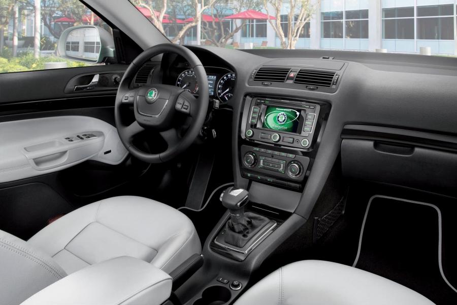  Skoda Octavia 2008 года  (фото 30 из 60)
